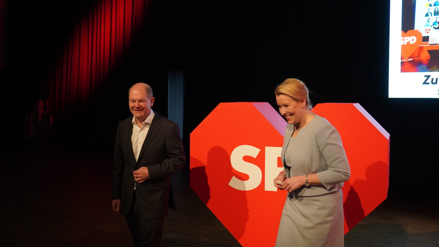 Digitaler Landesparteitag: Berliner SPD stimmt mit großer Mehrheit für Koalitionsvertrag 1