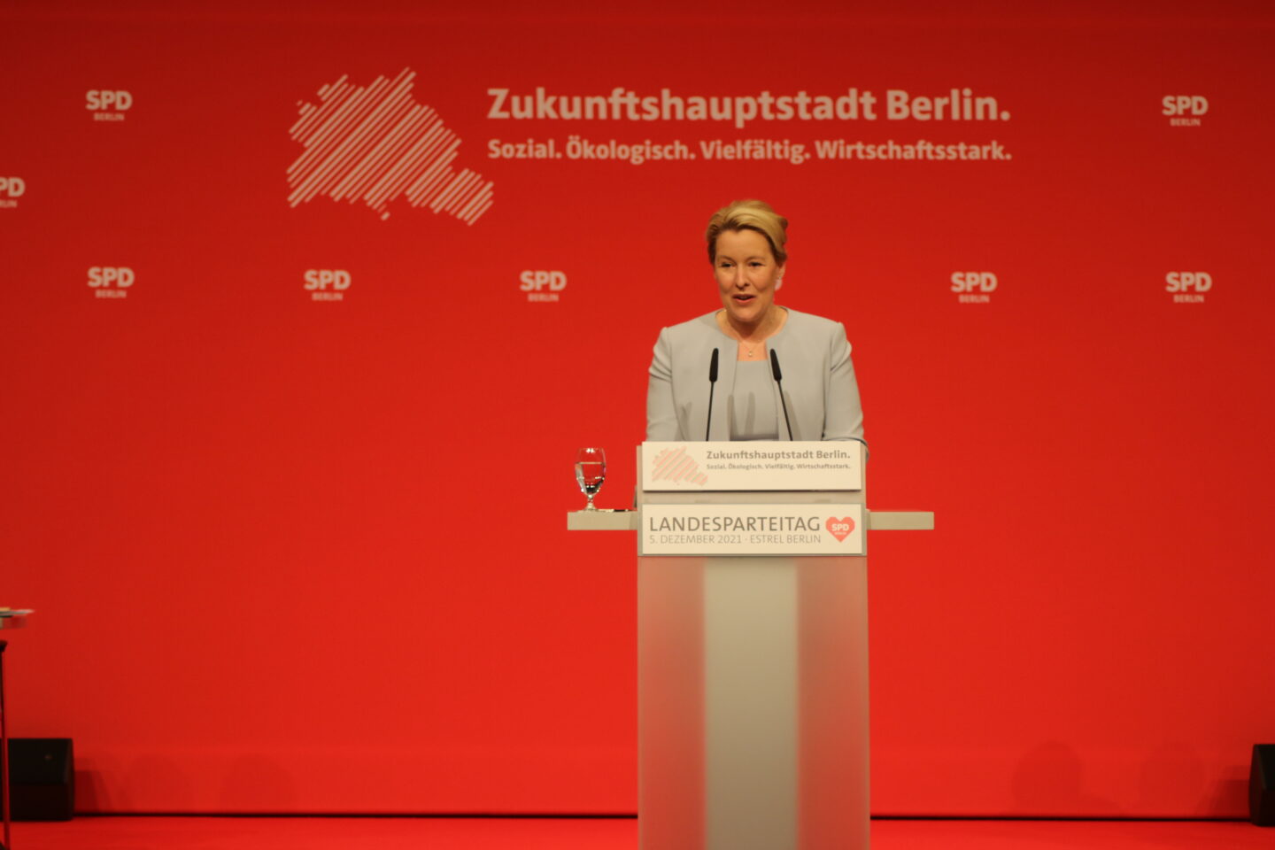 Digitaler Landesparteitag: Berliner SPD stimmt mit großer Mehrheit für Koalitionsvertrag 56