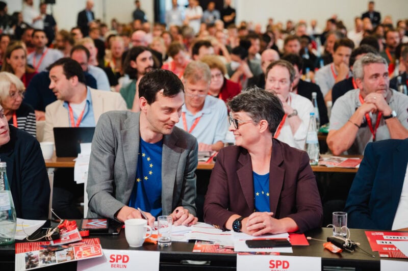 Martin Hikel und Nicola Böcker-Giannini auf dem Landesparteitag I/2024